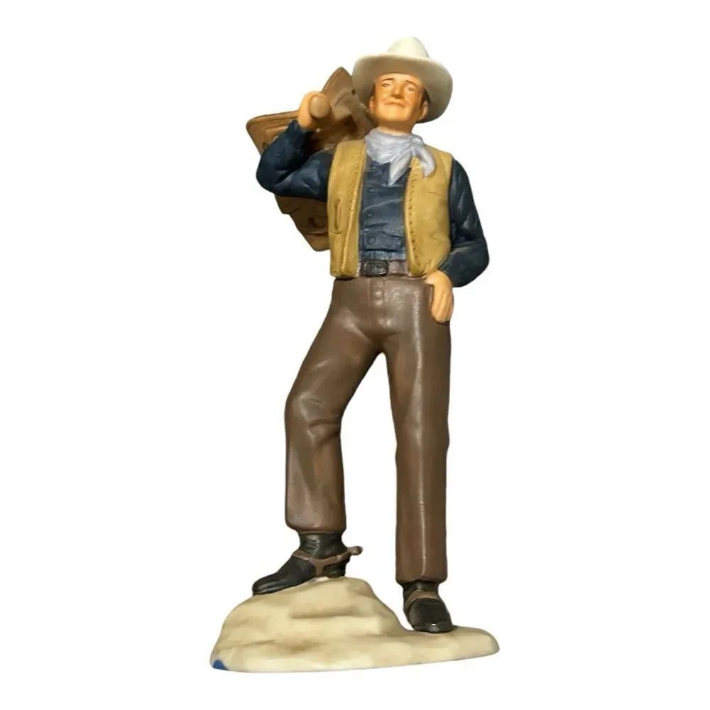 Avon Images of Hollywood John Wayne 1940s Movie “Dark Command 1985 Avon Figurine